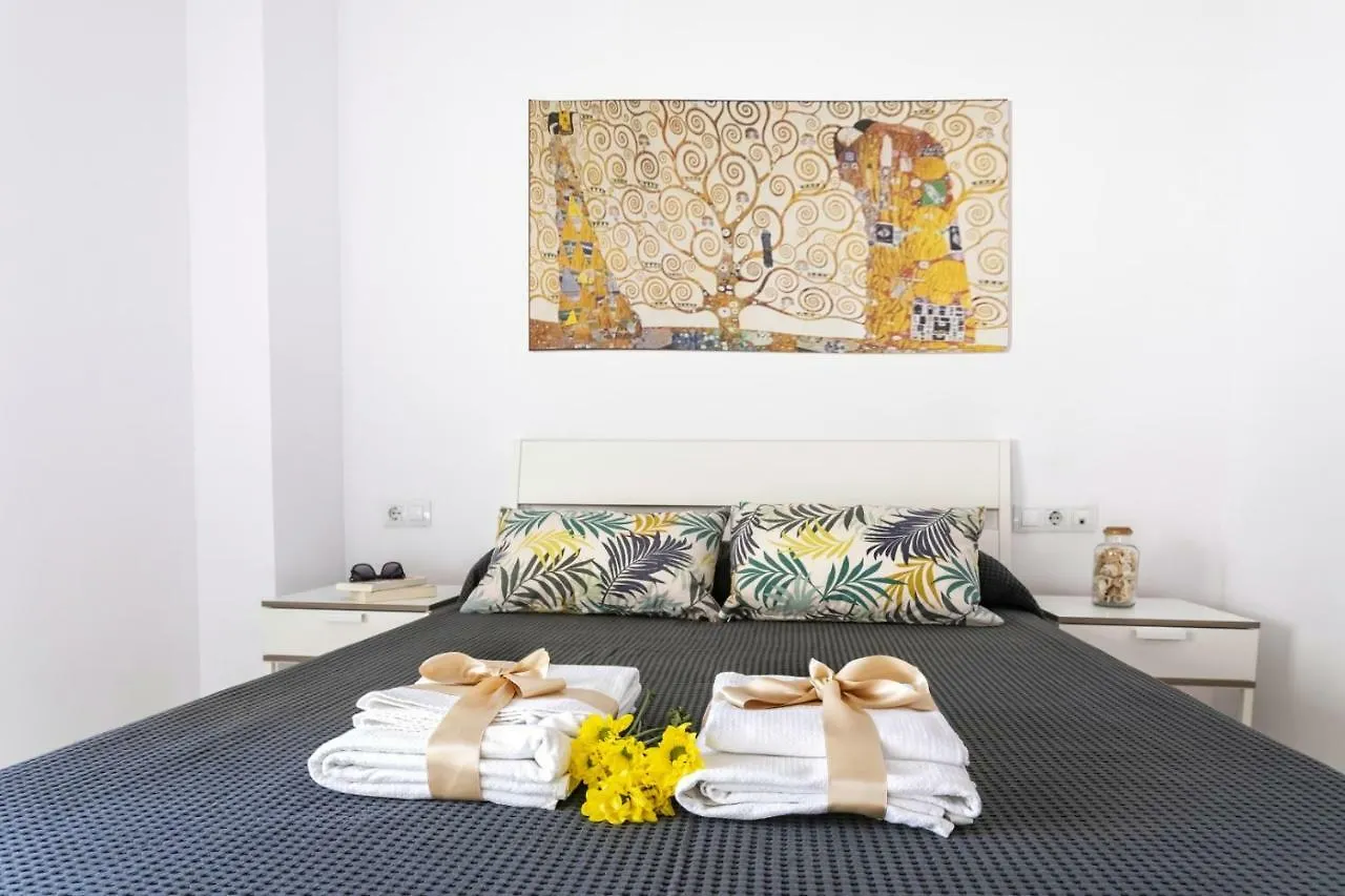 Apartment -Malagasunapts- City Centre Sharedterrace